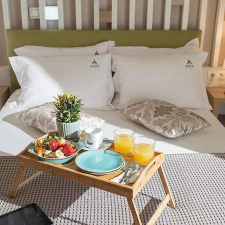Anny Residences & 3*