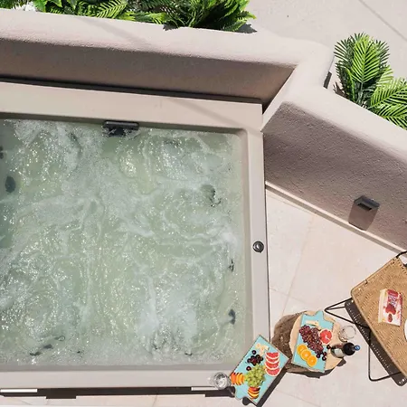 Ξενοδοχείο με διαμερίσματα Anny Residences & Σκάλα Καλλιράχης